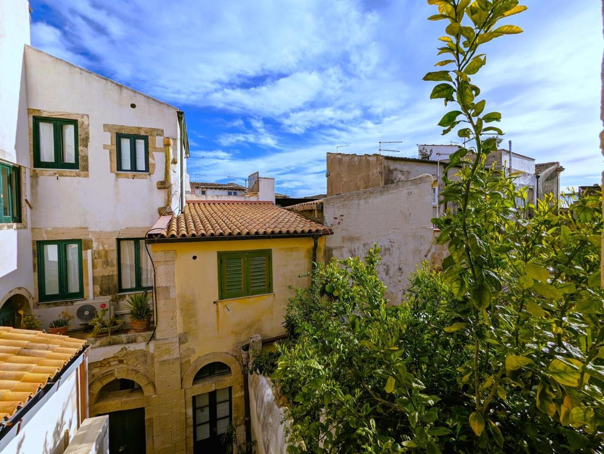 Апартаменты La Casa Delle Fate Сиракузы Экстерьер фото